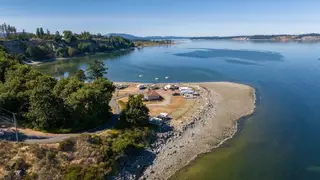 Beachcomber RV Park bay and waterfront RV sites