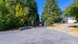 Entrance gate at Beachcomber RV Park